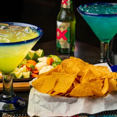 Nachos and drinks.