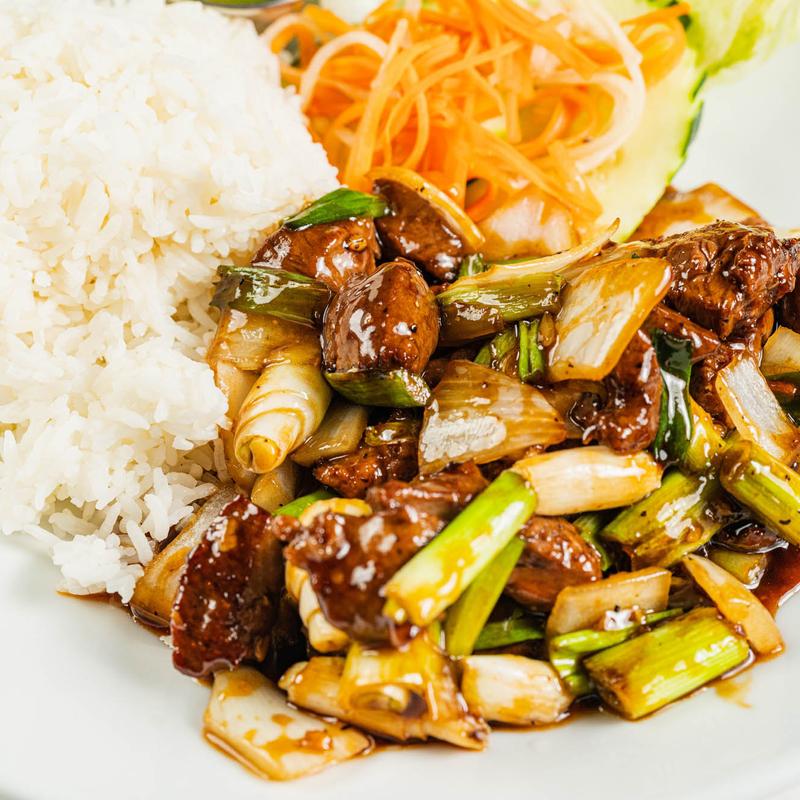 Rice with Shaken Filet Mignon (Bò Lúc Lắc Mềm) photo