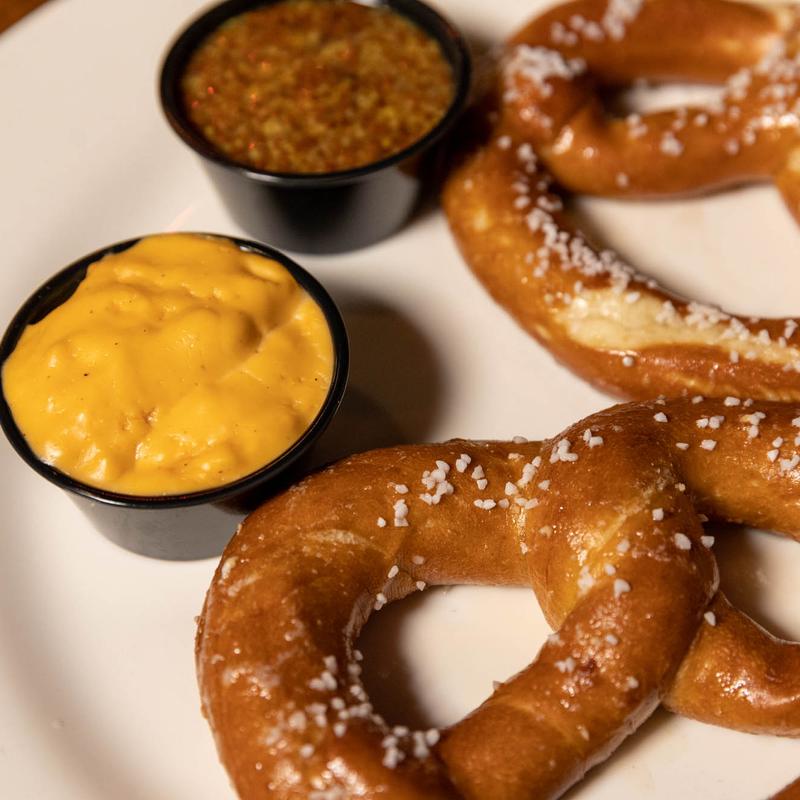 Bavarian Pretzel & Beer Cheese photo