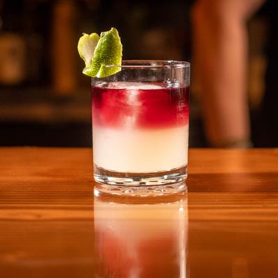 Lujosa Dama cocktail drink.