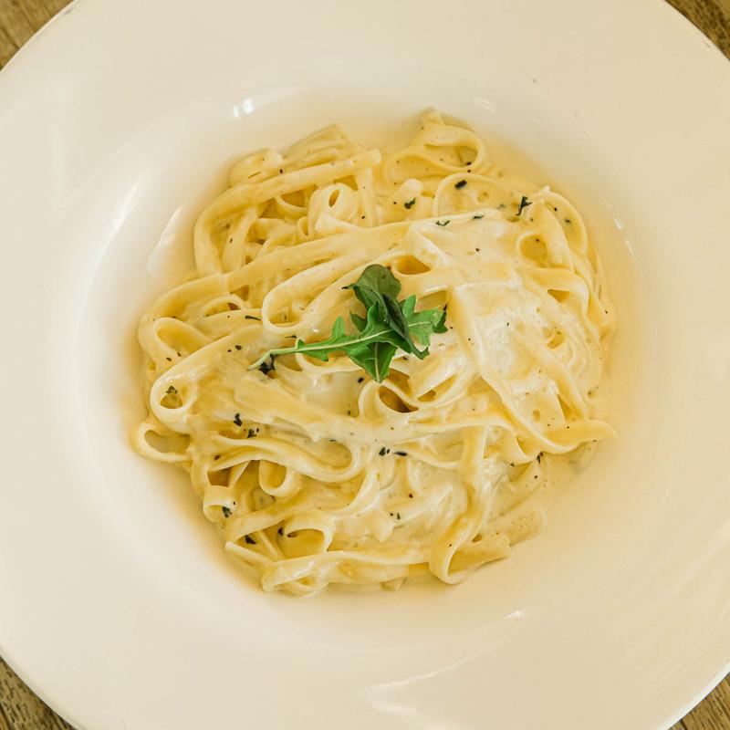 Fettuccine Alfredo photo