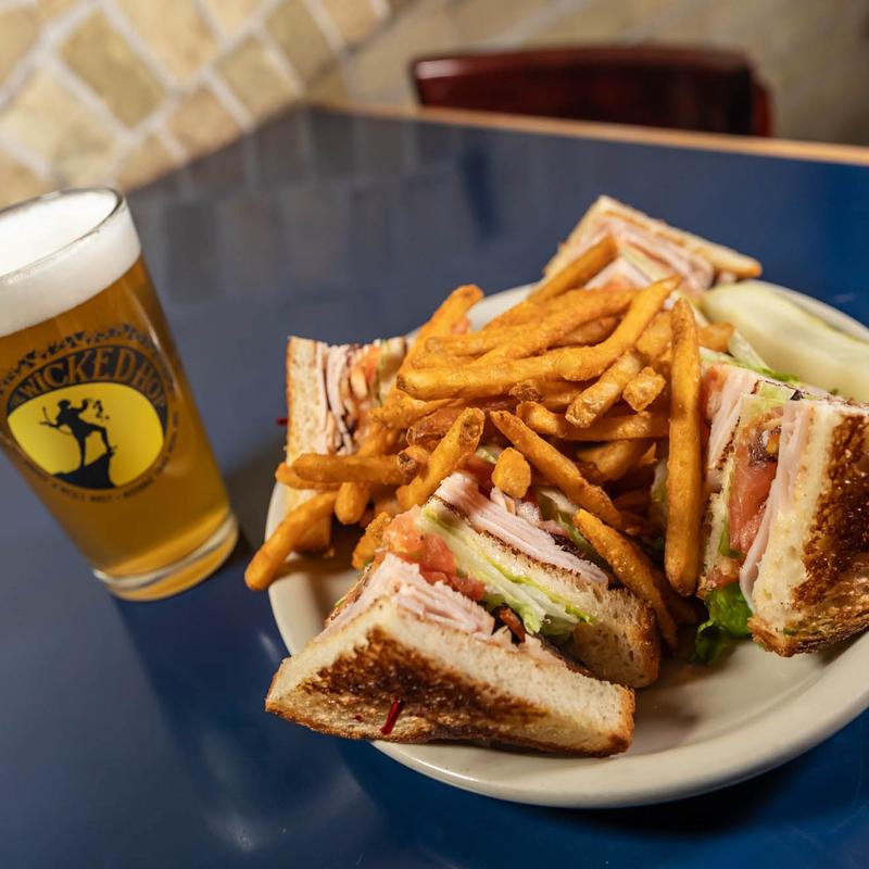 menu item 4 of 9, Club Hopper*