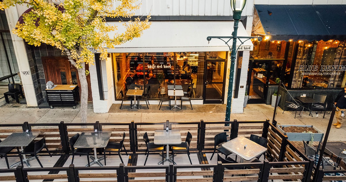 Exterior, seating area on the deck