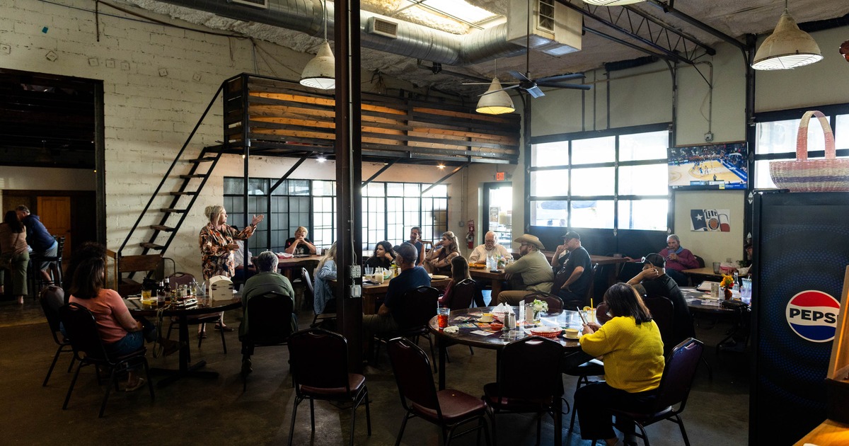 Interior, wide view, dining area