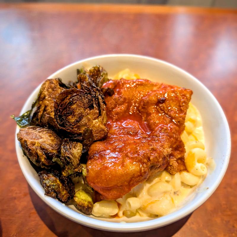 Nashville Chicken Mac & Cheese photo