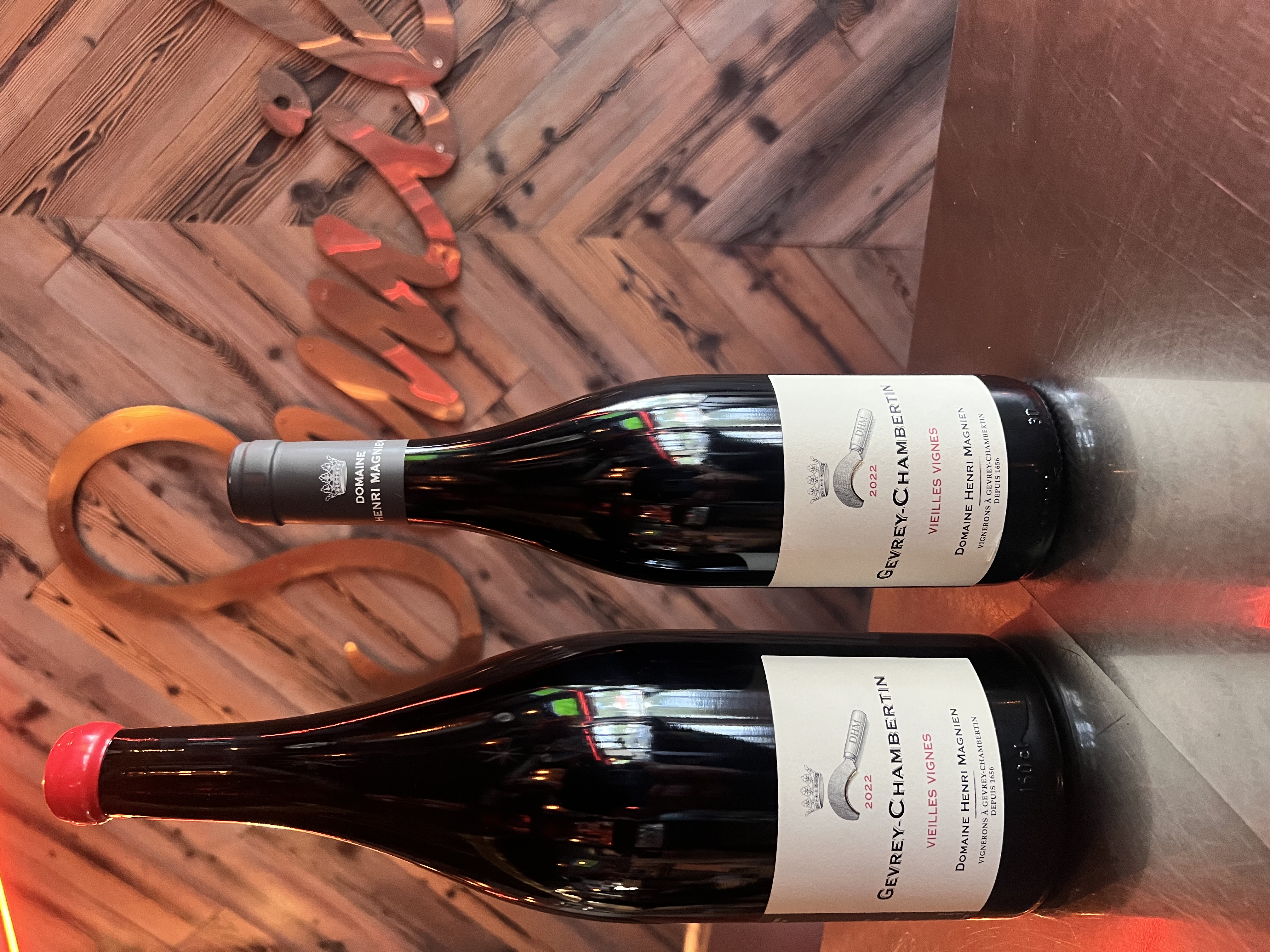 Gevrey-Chambertin, Vieilles Vignes, Domaine Henri Magnien, Pinot Noir photo