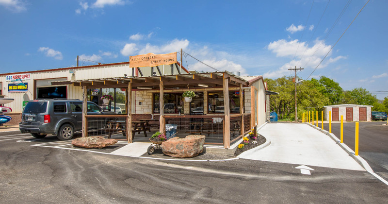 Restaurant exterior, view from the street
