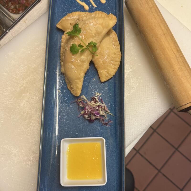 menu item 9 of 43, Empanadas de Viento