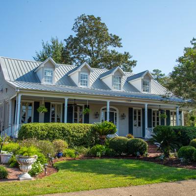 Exterior, view of the restaurant.