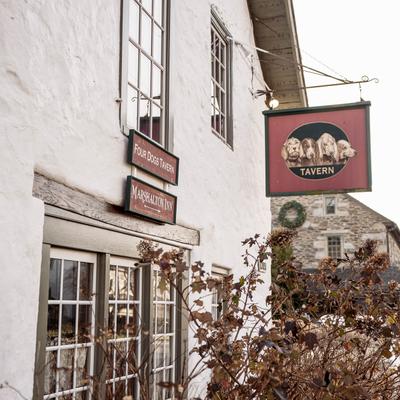 Exterior, the side of the restaurant building.