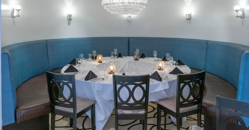 Interior, a round table and seats