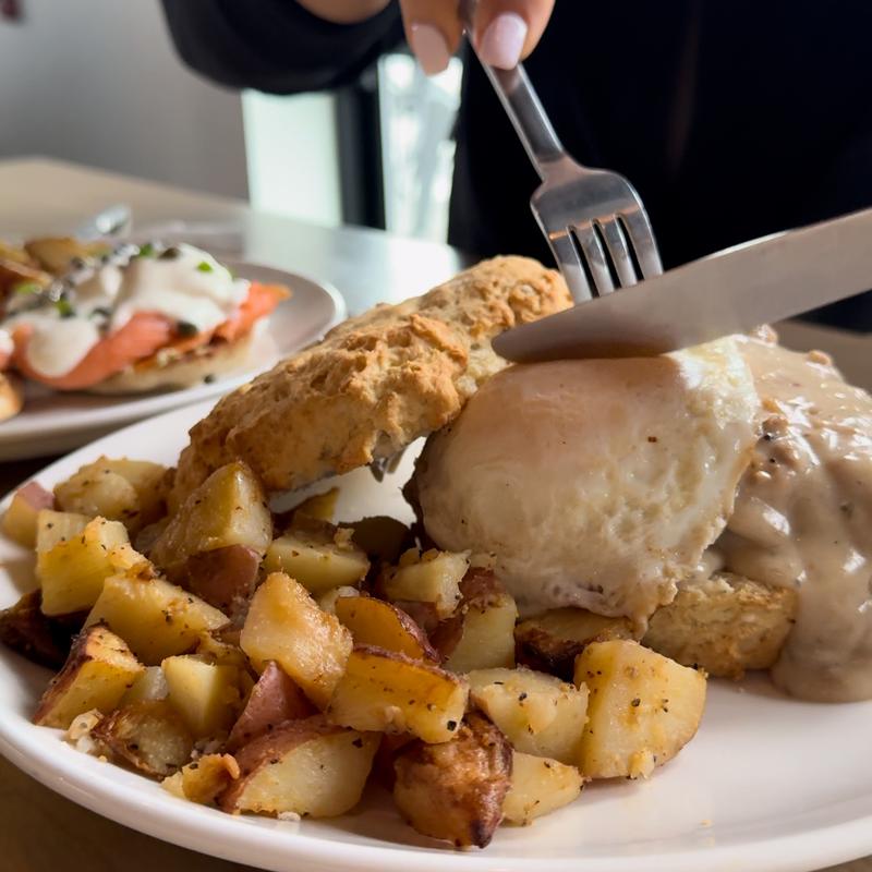 menu item 8 of 8, *S.K. Biscuit Sandwich