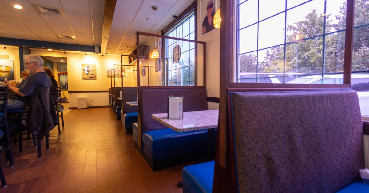 Interior, seating booth lined up
