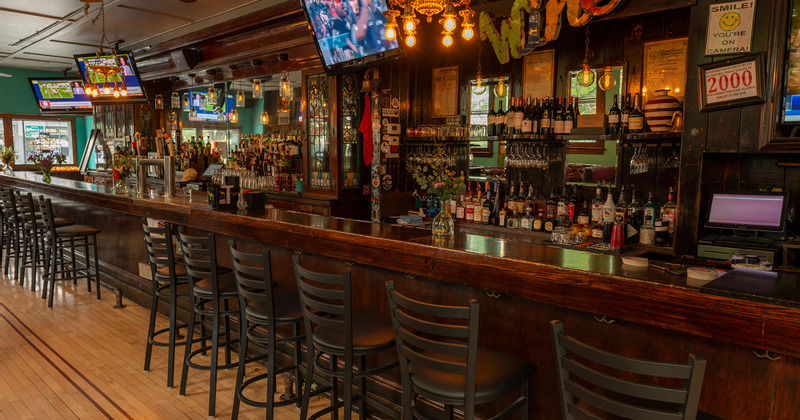 Interior bar station