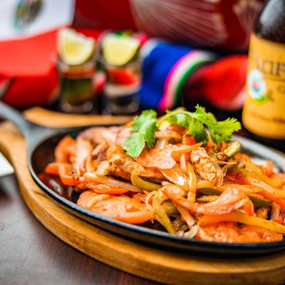 Salad with meat and mixed vegetables