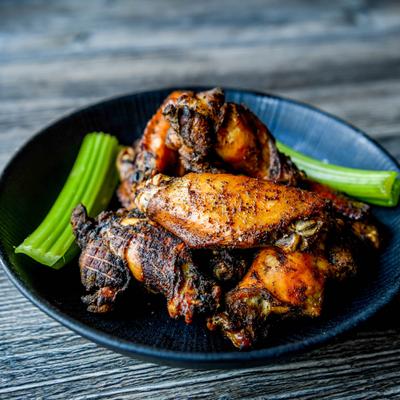 Pica's smoked wings with celery.