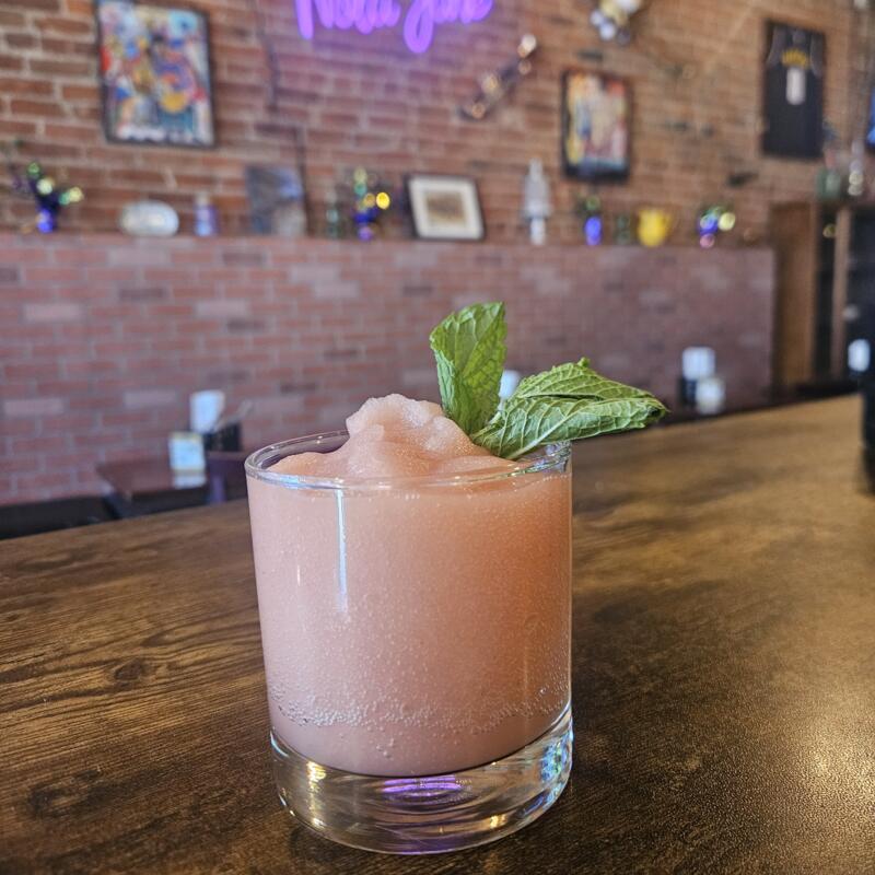 Archer Roose Frosé photo