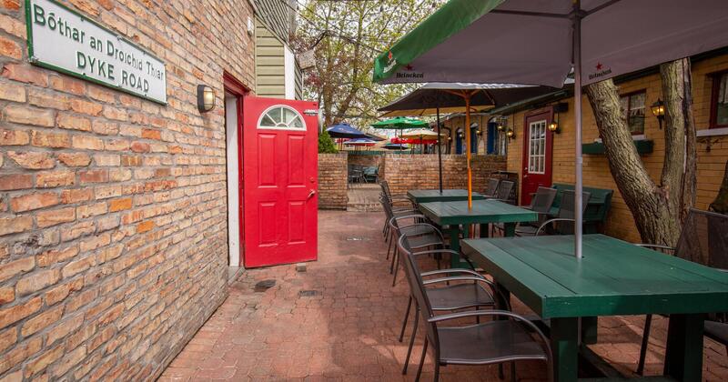 Exterior, patio seating