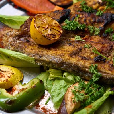 Tandoori fish with vegetables.