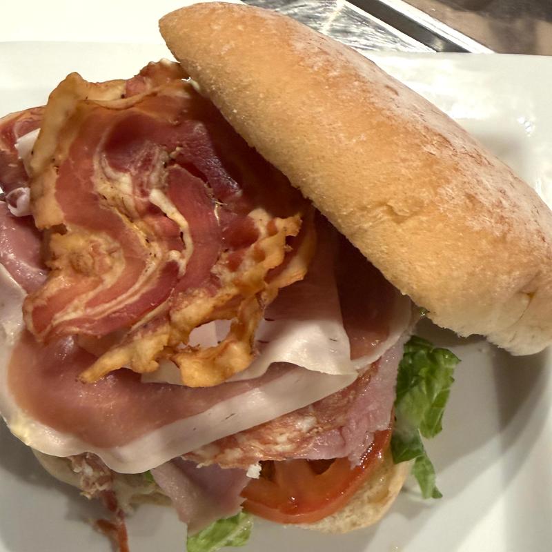 Italian Sub: photo