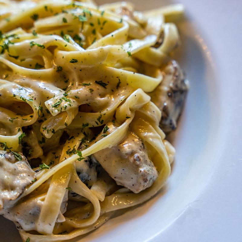 Chicken Alfredo photo