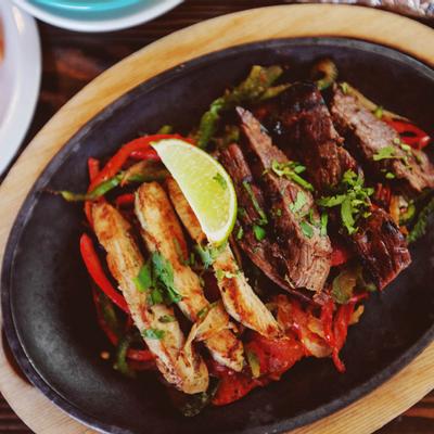 Fajitas served, top view