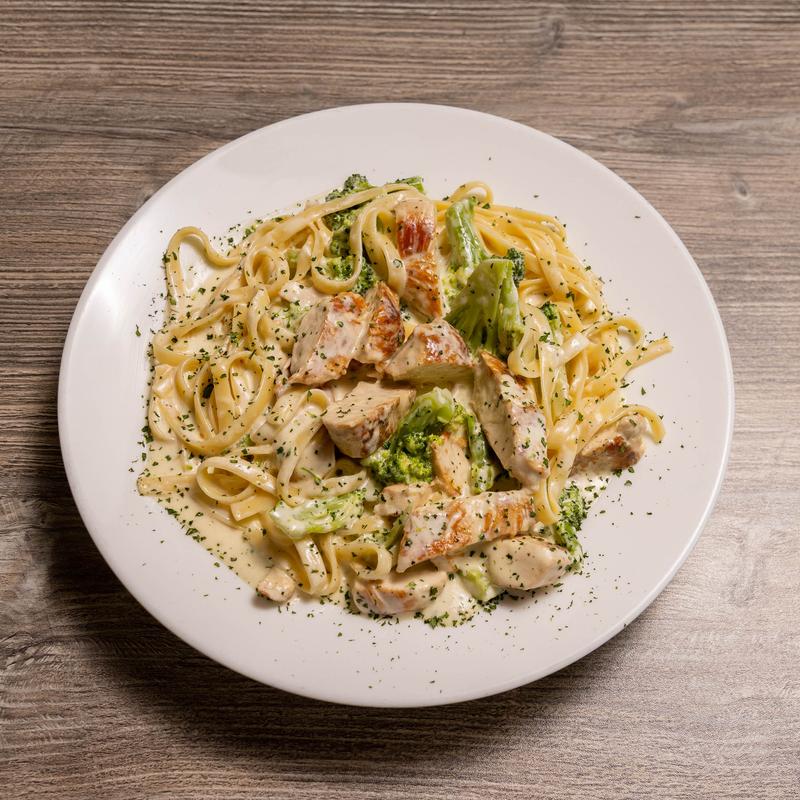 menu item 16 of 19, Pasta with Alfredo Sauce & Chicken