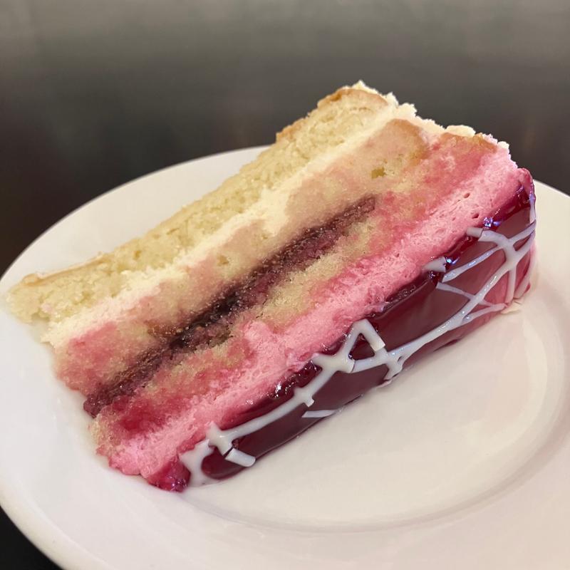 Raspberry Limoncello Cake photo