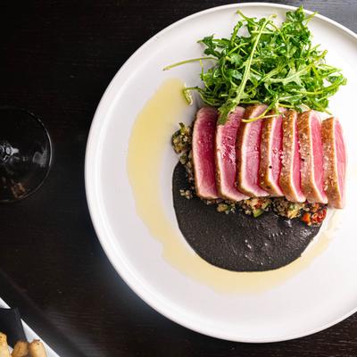 searedahi tuna top view