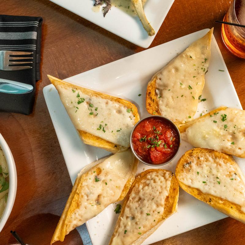Garlic Bread & Mozzarella photo