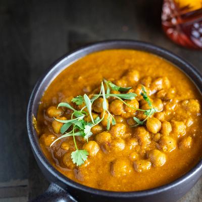 Chickpeas dish flavored with mixed Indian spices