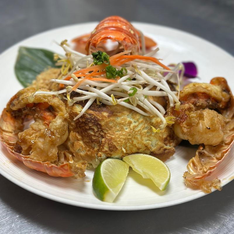 menu item 11 of 23, Royal Lobster Pad Thai