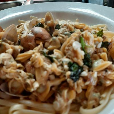Linguine with Clam Sauce photo
