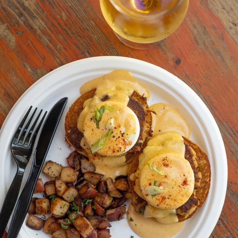 menu item 13 of 14, Blue Crab Cake Benedict