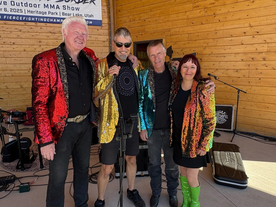 Live with RavenBone event photo