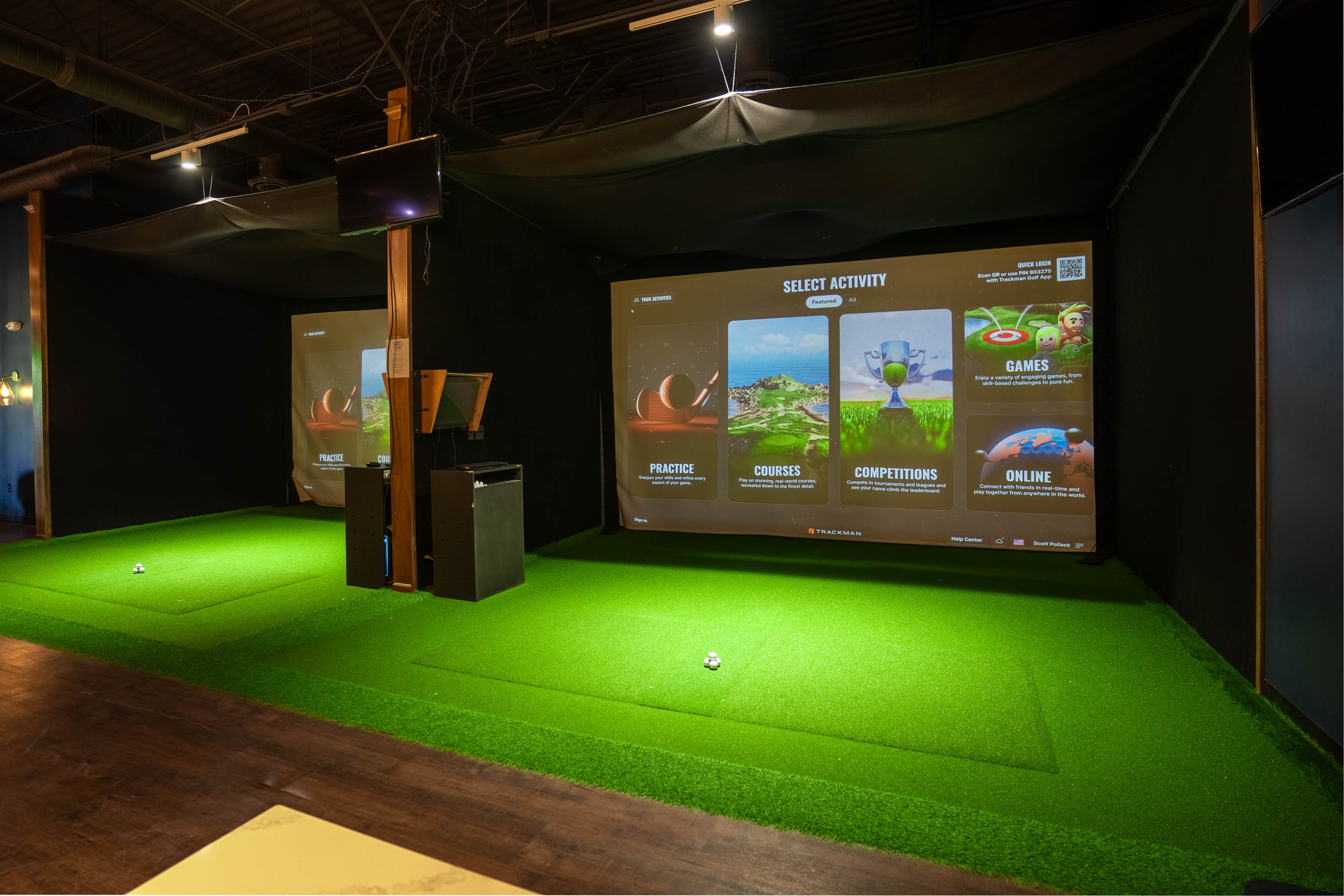 Mini golf course