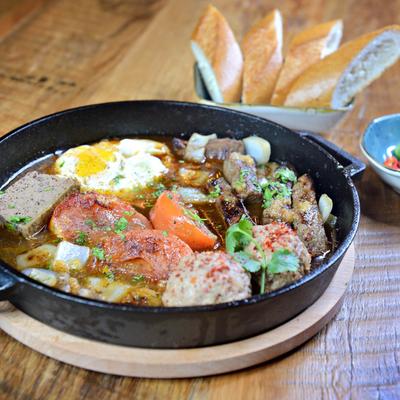 Banh Mi Chao, side view.