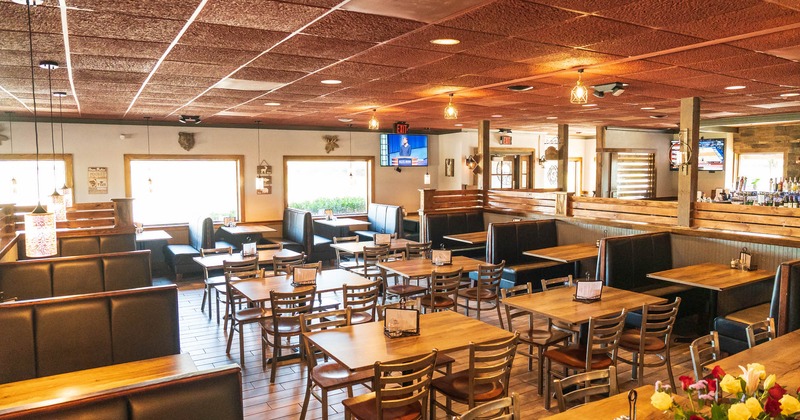 Diner area, tables and booths