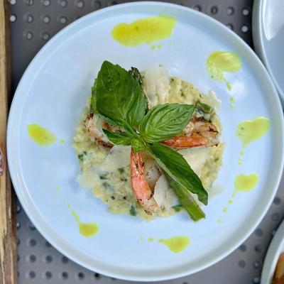 Risotto with shrimp and basil