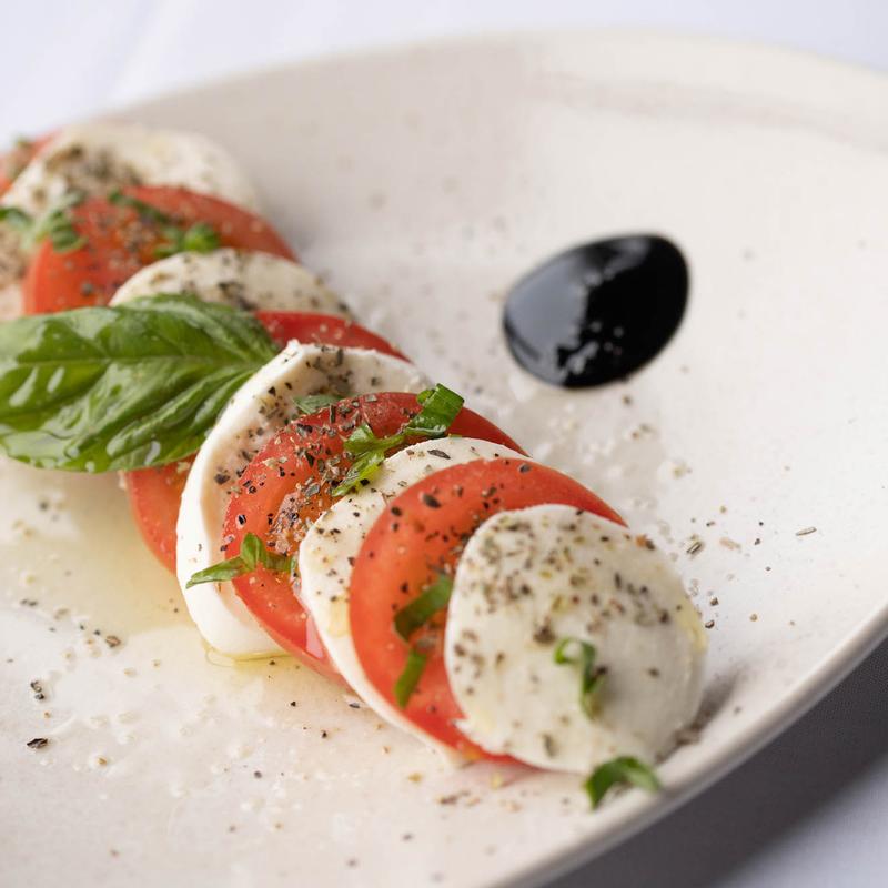 Mozzarella Caprese photo