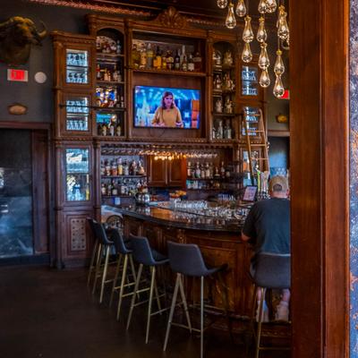 Bar.