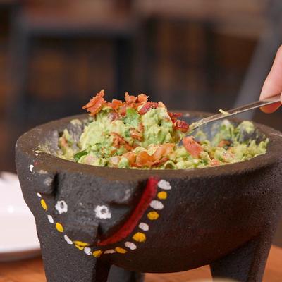 fresh guacamole, Los Compadres Cantina, Tex Mex, Roanoke, Texas.