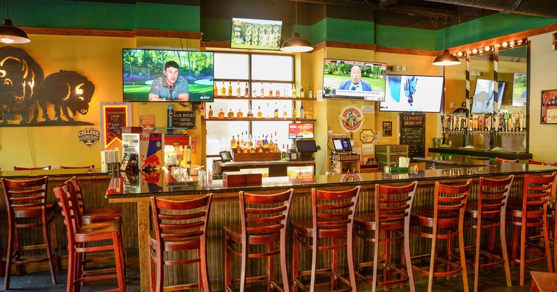 Bar area, bar with bar stools