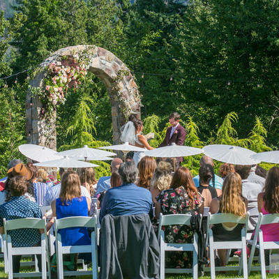 Bride and groom saying their vows