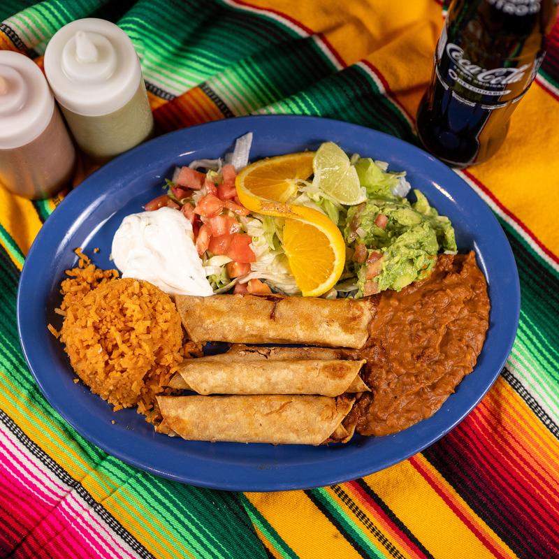 menu item 23 of 25, 18. Plato de Flautas