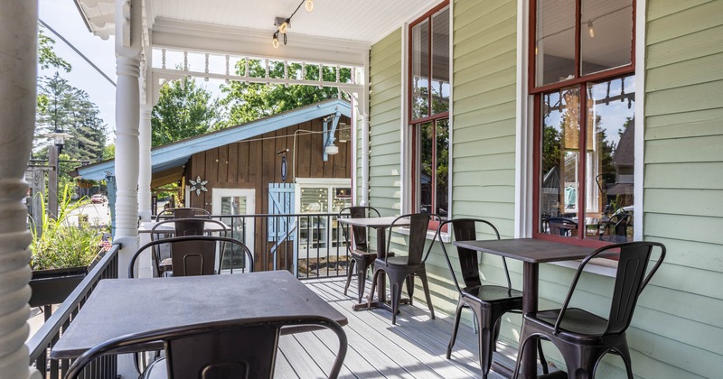 Exterior, patio, tables and chairs