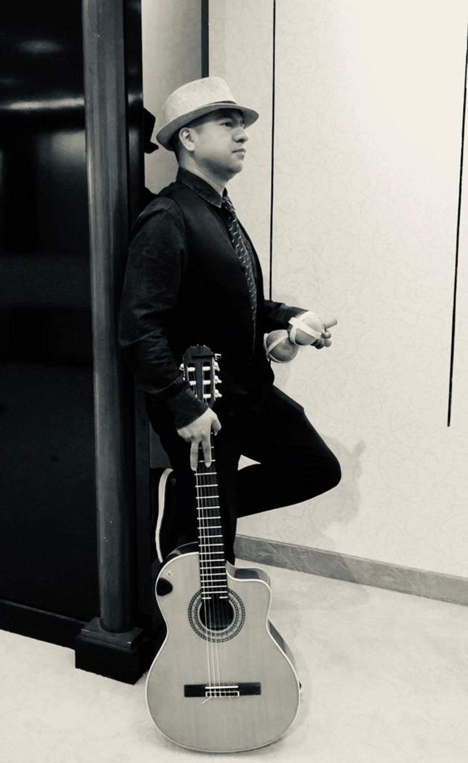 🎶 LIVE MUSIC NIGHT event photo