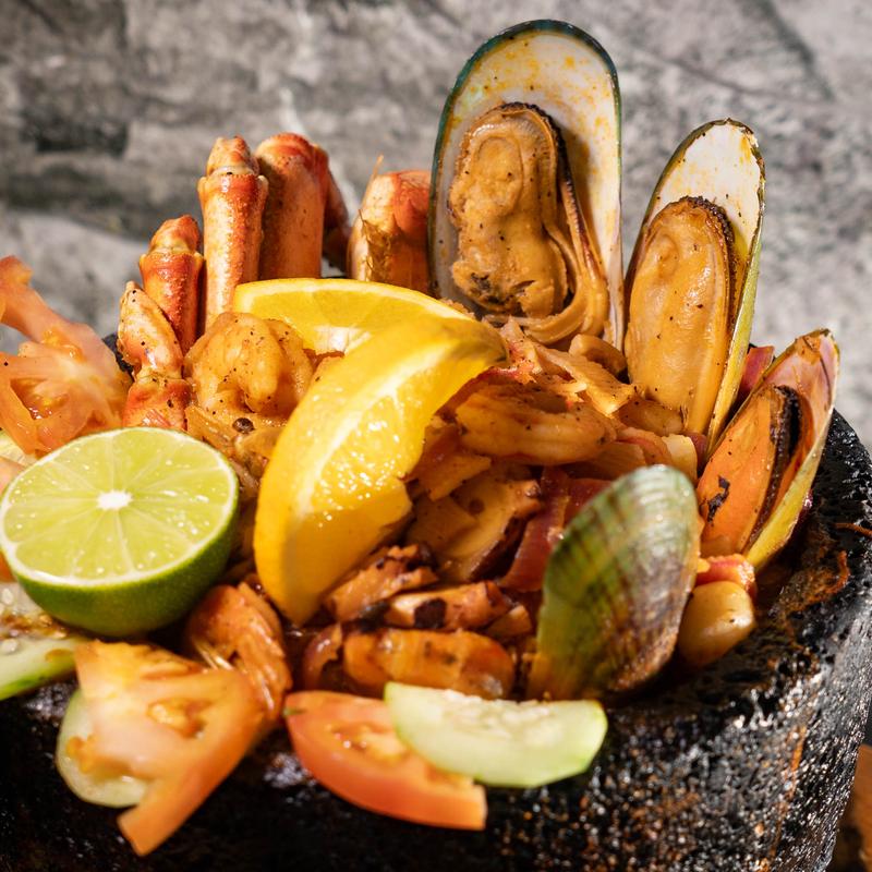 menu item 12 of 27, Molcajete Levanta Muerto