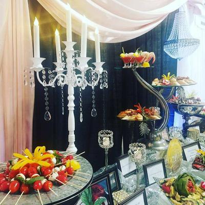 Hors d' Oeuvre Station.