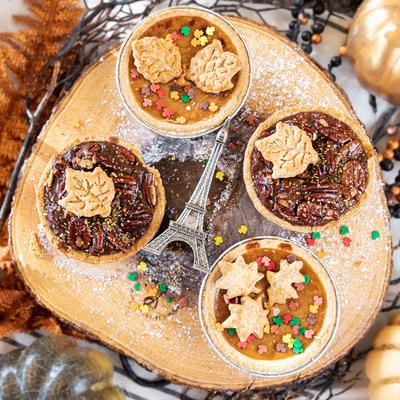 Pumpkin and Pecan Pies